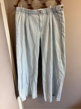 American Eagle 🦅 Light Wash Wide Leg Trouser Denim Size 16